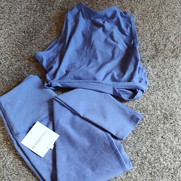 Beyond Yoga Pants - Beyond Yoga Indigo Leggings (M) and Crop Top (S) Set